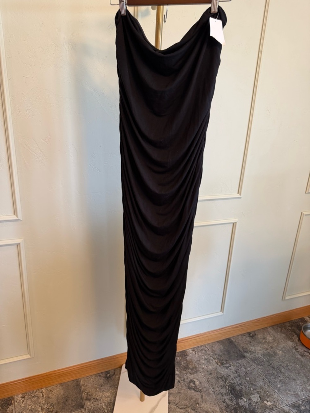 Good American Maxi Dress Strapless Ruched Maxi/ Midi Black MSRP $138 - Picture 3 of 5